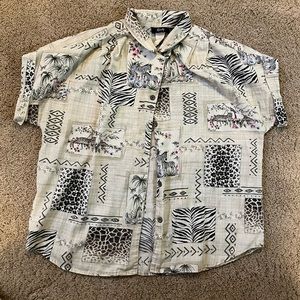 Palm trees and zoo animals. vintage button-up tee